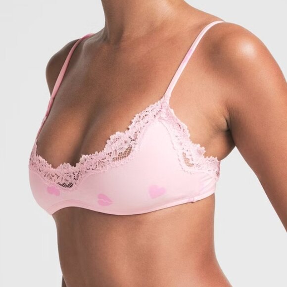 SKIMS Fits Everybody Lace Scoop Bralette - Heartbreaker - Picture 3 of 3
